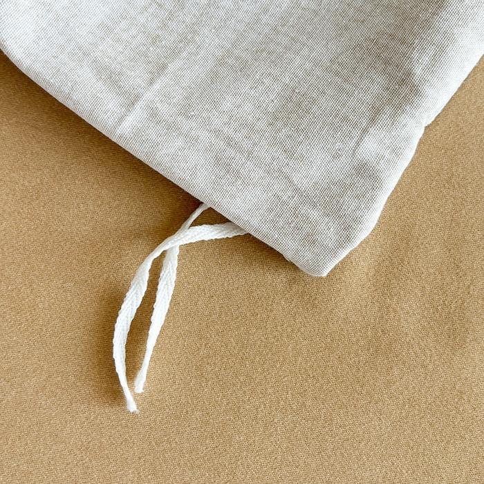 91家纺网 家纺一手货源 找家纺 慕木家纺 2025新款A类高端无印风卡通高克重170克阳光暖绒四件套系列 酷酷熊-咖