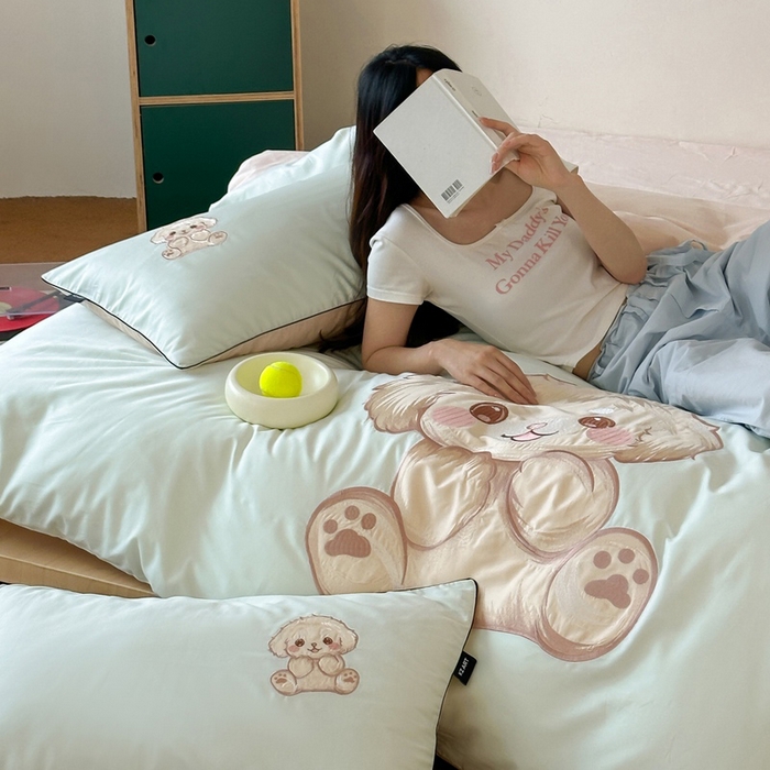 91家纺网 家纺一手货源 找家纺 卡姿家纺 2025秋冬60支长绒棉贴布绣四件套-萌趣多 萌趣多-绿