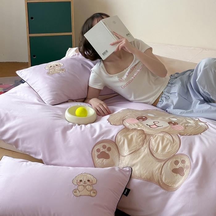 91家纺网 家纺一手货源 找家纺 卡姿家纺 2025秋冬60支长绒棉贴布绣四件套-萌趣多 萌趣多-紫