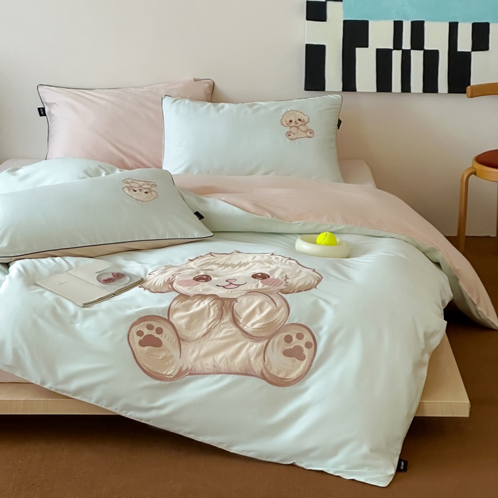 91家纺网 家纺一手货源 找家纺 卡姿家纺 2025秋冬60支长绒棉贴布绣四件套-萌趣多 萌趣多-绿