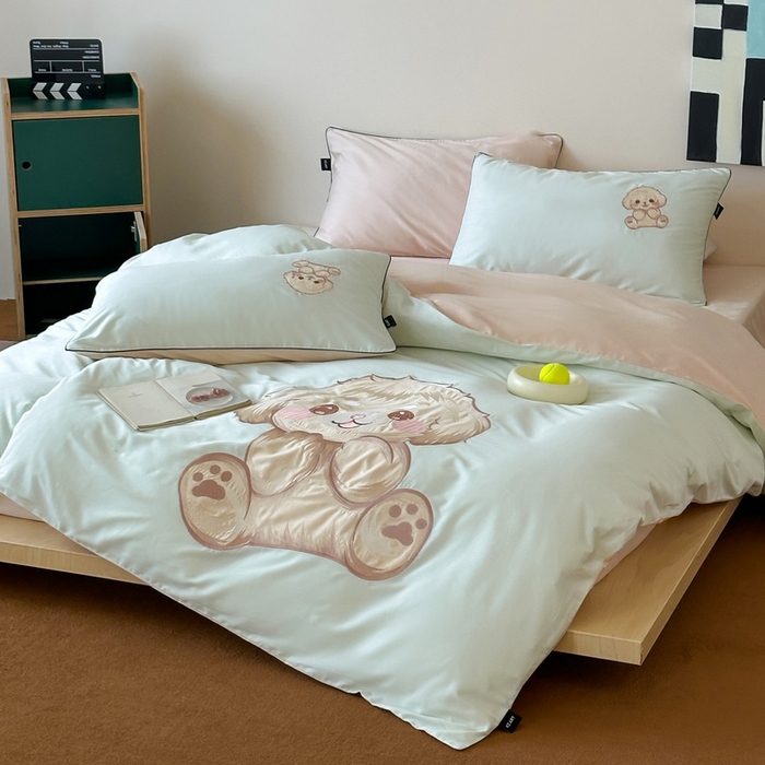 91家纺网 家纺一手货源 找家纺 卡姿家纺 2025秋冬60支长绒棉贴布绣四件套-萌趣多 萌趣多-绿