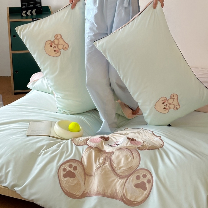 91家纺网 家纺一手货源 找家纺 卡姿家纺 2025秋冬60支长绒棉贴布绣四件套-萌趣多 萌趣多-绿