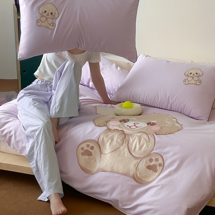 91家纺网 家纺一手货源 找家纺 卡姿家纺 2025秋冬60支长绒棉贴布绣四件套-萌趣多 萌趣多-紫