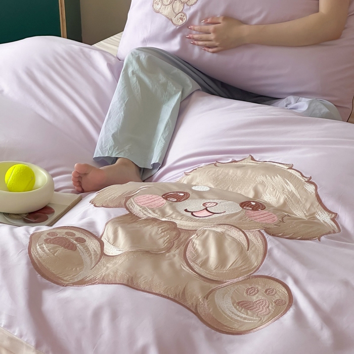 91家纺网 家纺一手货源 找家纺 卡姿家纺 2025秋冬60支长绒棉贴布绣四件套-萌趣多 萌趣多-紫