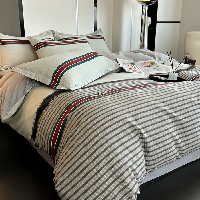 91家纺网 家纺一手货源 找家纺 慕木家纺 2025新款A类高端无印风卡通高克重170克阳光暖绒单被套单品被套单件被套系列 极致生活-灰