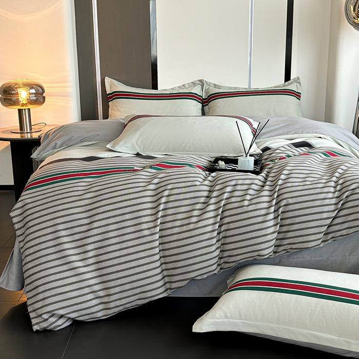 91家纺网 家纺一手货源 找家纺 慕木家纺 2025新款A类高端无印风卡通高克重170克阳光暖绒单被套单品被套单件被套系列 极致生活-灰