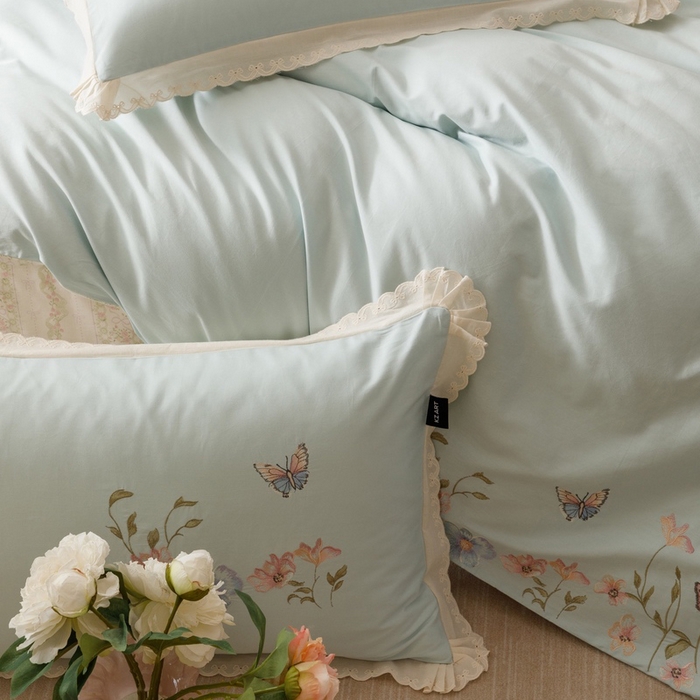 91家纺网 家纺一手货源 找家纺 卡姿家纺 2025秋冬小清新绣花+印花四件套-茉莉 茉莉-蓝