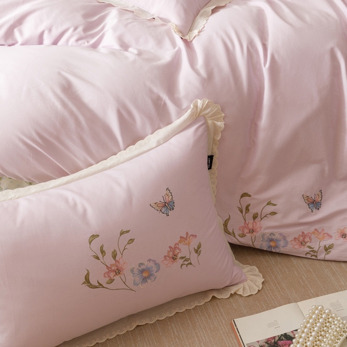 91家纺网 家纺一手货源 找家纺 卡姿家纺 2025秋冬小清新绣花+印花四件套-茉莉 茉莉-紫