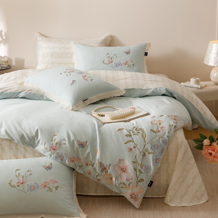 91家纺网 家纺一手货源 找家纺 卡姿家纺 2025秋冬小清新绣花+印花四件套-茉莉 茉莉-蓝