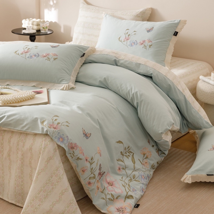 91家纺网 家纺一手货源 找家纺 卡姿家纺 2025秋冬小清新绣花+印花四件套-茉莉 茉莉-蓝