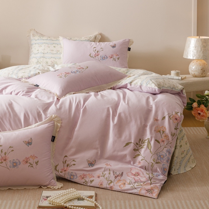 91家纺网 家纺一手货源 找家纺 卡姿家纺 2025秋冬小清新绣花+印花四件套-茉莉 茉莉-紫