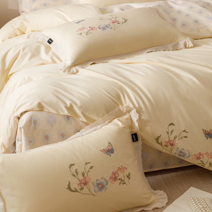 91家纺网 家纺一手货源 找家纺 卡姿家纺 2025秋冬小清新绣花+印花四件套-茉莉 茉莉-芝士黄