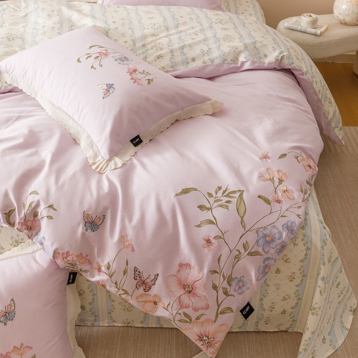 91家纺网 家纺一手货源 找家纺 卡姿家纺 2025秋冬小清新绣花+印花四件套-茉莉 茉莉-紫