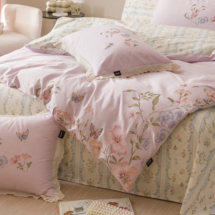 91家纺网 家纺一手货源 找家纺 卡姿家纺 2025秋冬小清新绣花+印花四件套-茉莉 茉莉-紫