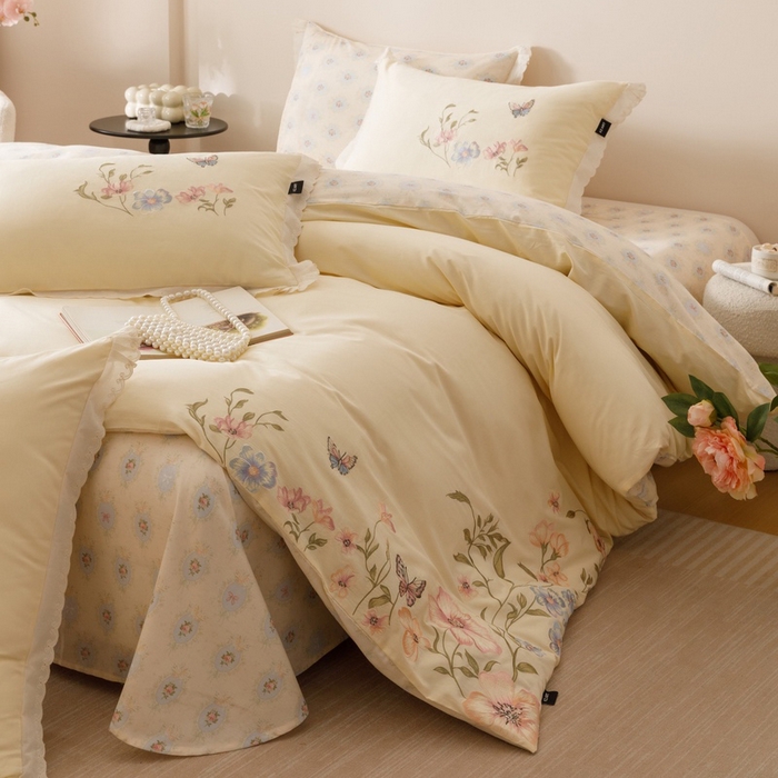 91家纺网 家纺一手货源 找家纺 卡姿家纺 2025秋冬小清新绣花+印花四件套-茉莉 茉莉-芝士黄