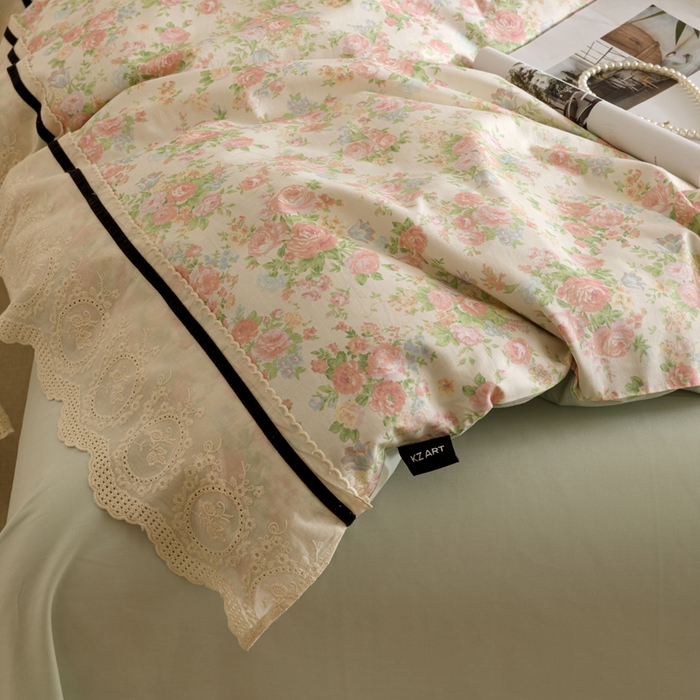 91家纺网 家纺一手货源 找家纺 卡姿家纺 2025新款小法式镂空棉布花边款四件套 静享时光