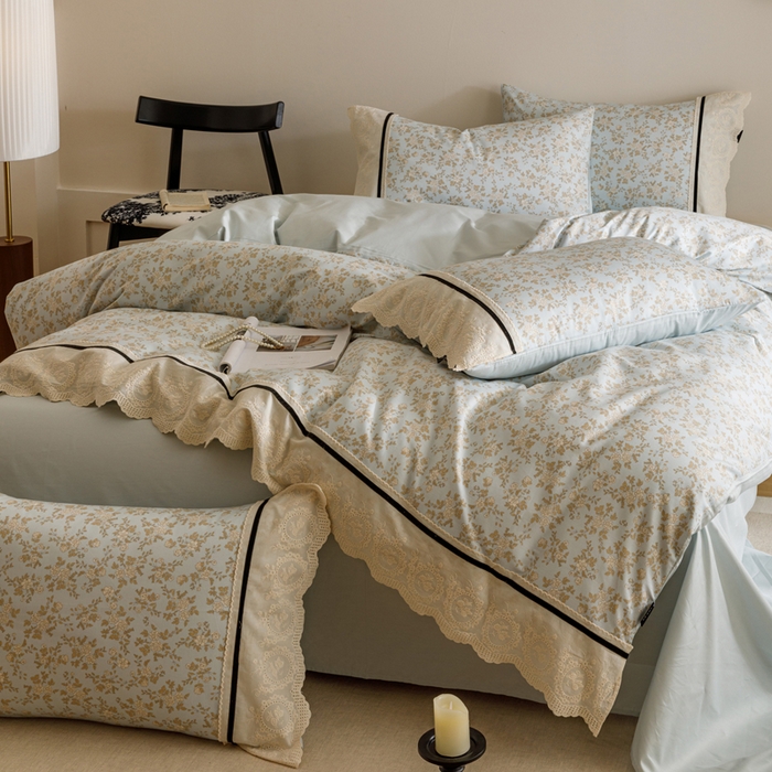 91家纺网 家纺一手货源 找家纺 卡姿家纺 2025新款小法式镂空棉布花边款四件套 春染斜阳