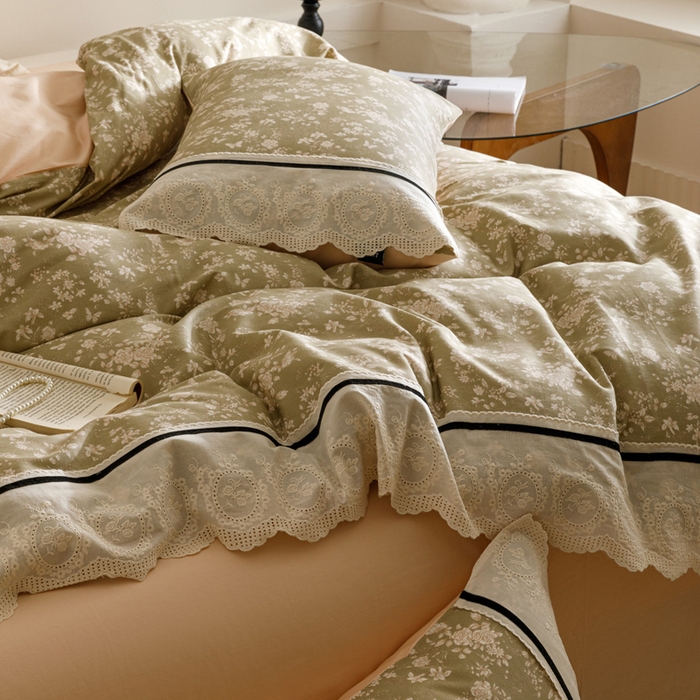 91家纺网 家纺一手货源 找家纺 卡姿家纺 2025新款小法式镂空棉布花边款四件套 蝶影悠然