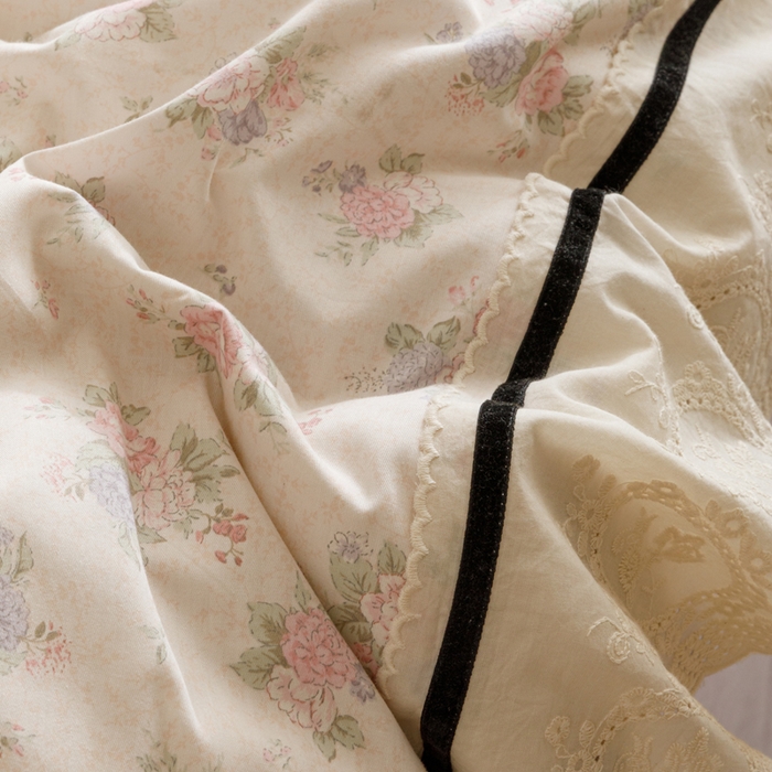 91家纺网 家纺一手货源 找家纺 卡姿家纺 2025新款小法式镂空棉布花边款四件套 心之向往