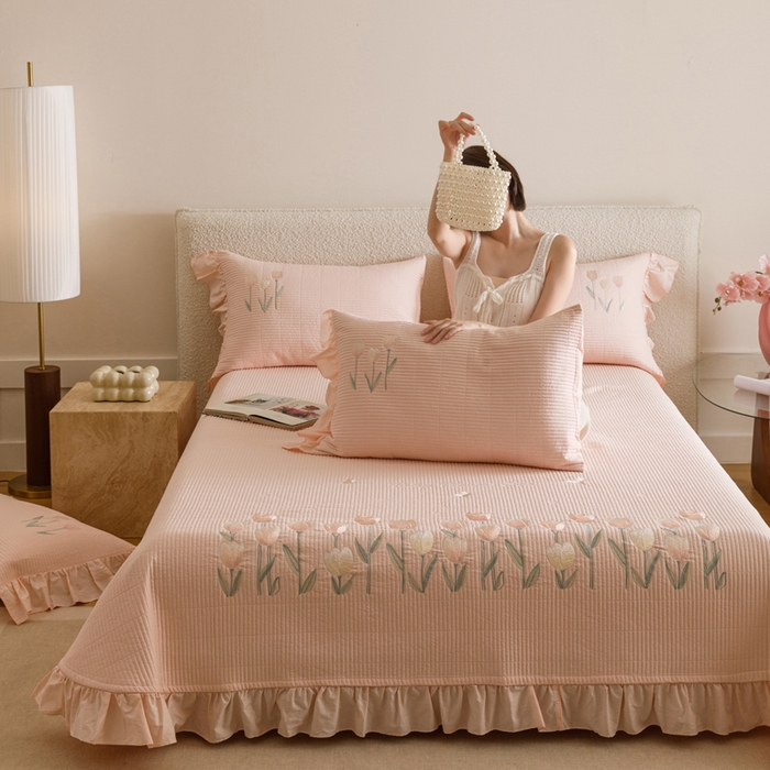 91家纺网 家纺一手货源 找家纺 （总）卡姿家纺 2025秋冬床盖三件套刺绣款-柚夏花朵