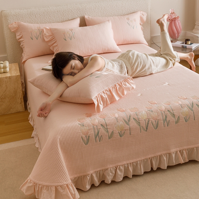 91家纺网 家纺一手货源 找家纺 （总）卡姿家纺 2025秋冬床盖三件套刺绣款-柚夏花朵