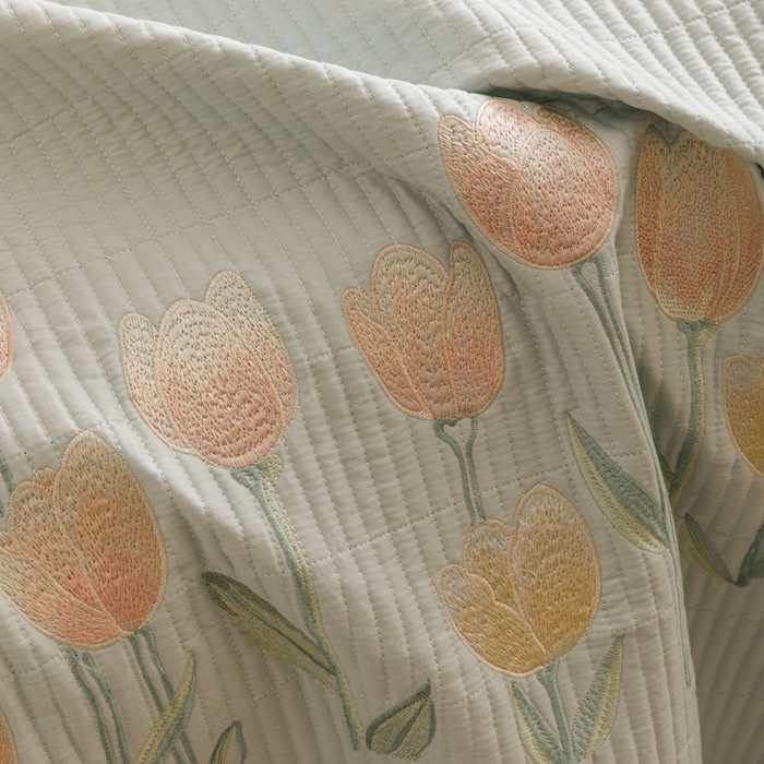 91家纺网 家纺一手货源 找家纺 卡姿家纺 2025秋冬床盖三件套刺绣款-柚夏花朵 柚夏花朵-蓝