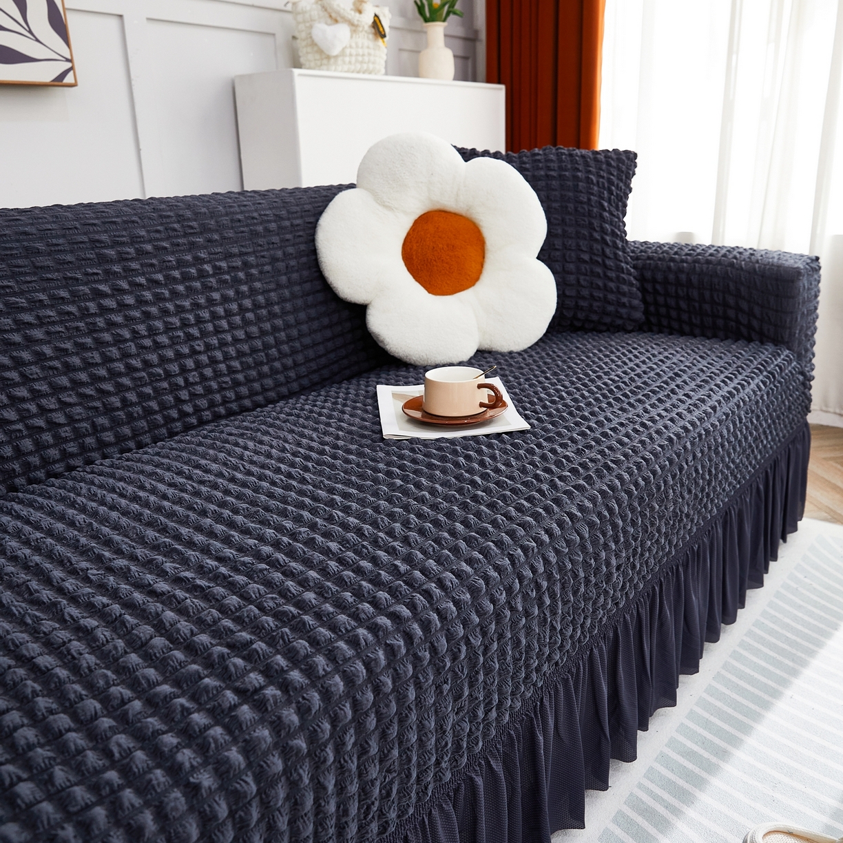 91家纺网 家纺一手货源 找家纺 布兰鸟【沙发套】 2025新款泡泡沙发套四人位【英文裙摆款】 单色深灰