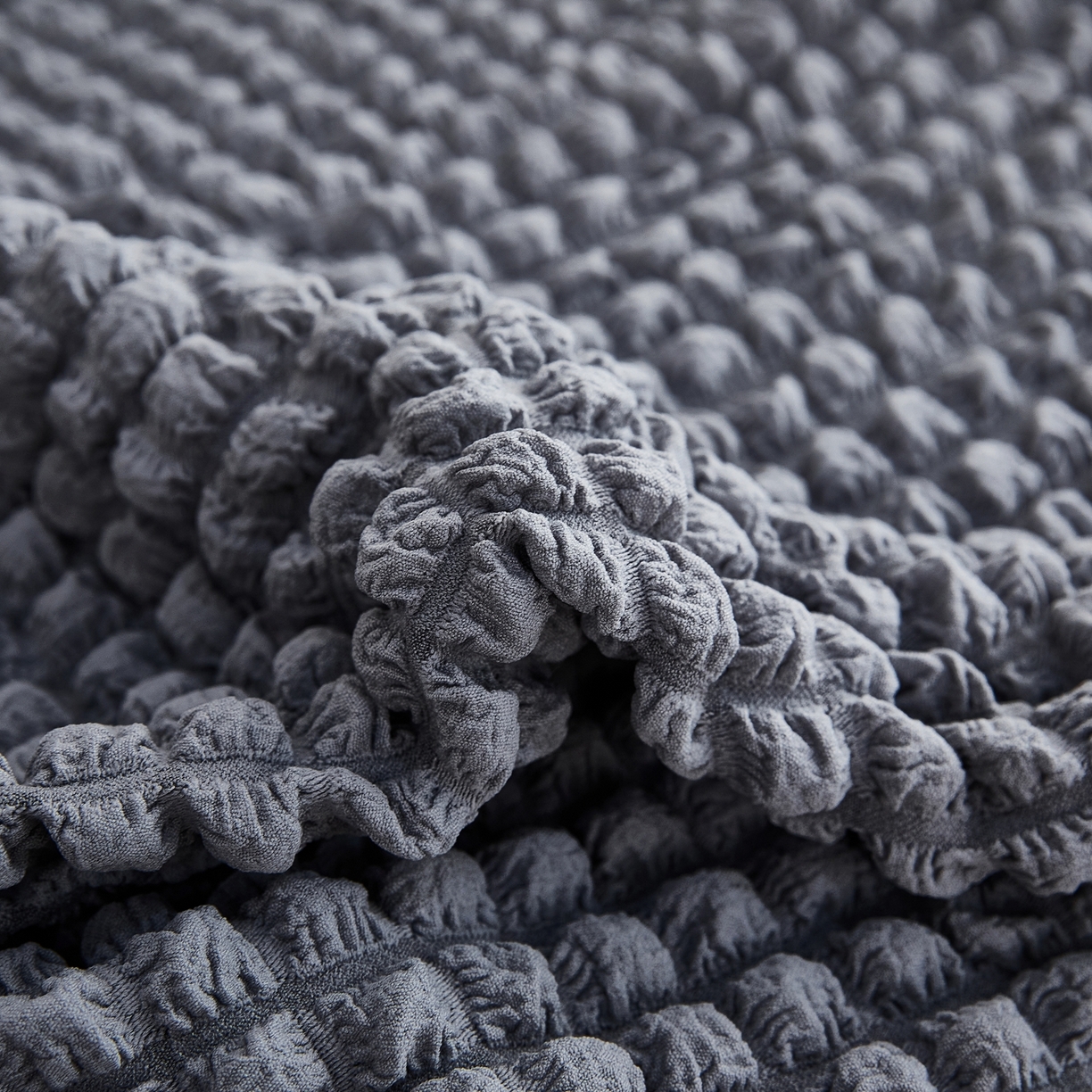 91家纺网 家纺一手货源 找家纺 布兰鸟【沙发套】 2025新款泡泡沙发套四人位【英文裙摆款】 单色中灰