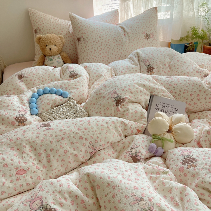 91家纺网 家纺一手货源 找家纺 沐芷 2025 木棉双层纱A类四件套直播 开学季宿舍三件套  单被套/四件套--提供买家秀 彼岸-芭比兔