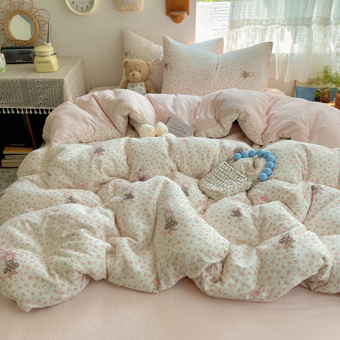 91家纺网 家纺一手货源 找家纺 沐芷 2025 木棉双层纱A类四件套直播 开学季宿舍三件套  单被套/四件套--提供买家秀 彼岸-芭比兔