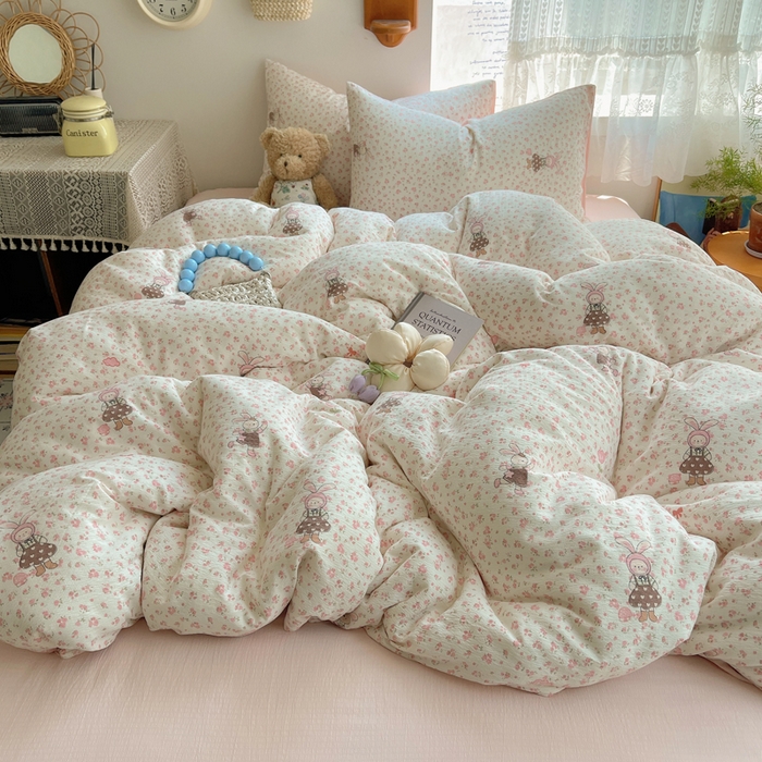 91家纺网 家纺一手货源 找家纺 沐芷 2025 木棉双层纱A类四件套直播 开学季宿舍三件套  单被套/四件套--提供买家秀 彼岸-芭比兔