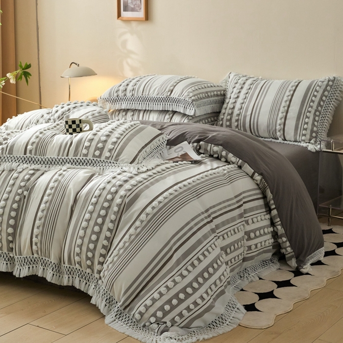 91家纺网 家纺一手货源 找家纺 缘生活  2025新款长年供货四季通用高端大气阳离子球球+流苏四件套 阳离子球球+流苏灰色