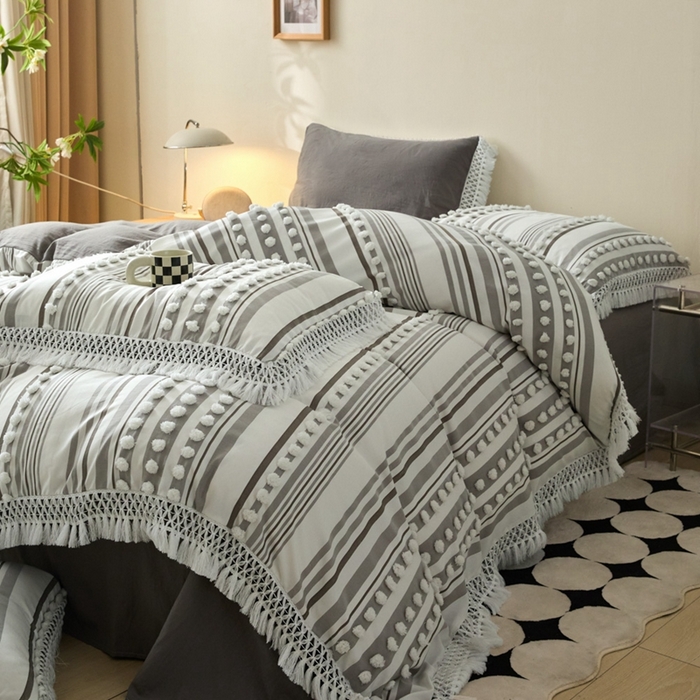 91家纺网 家纺一手货源 找家纺 缘生活  2025新款长年供货四季通用高端大气阳离子球球+流苏四件套 阳离子球球+流苏灰色