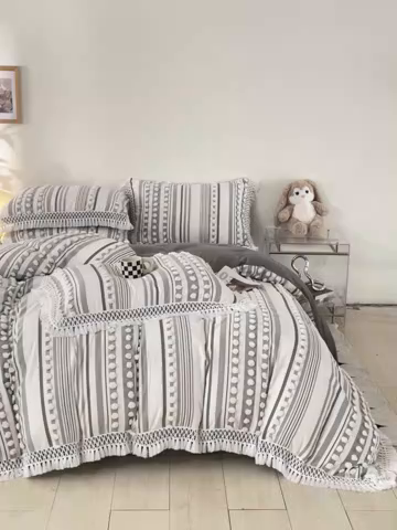 91家纺网 家纺一手货源 找家纺 缘生活  2025新款长年供货四季通用高端大气阳离子球球+流苏四件套 阳离子球球+流苏灰色