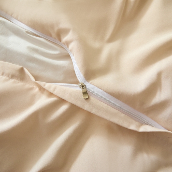 91家纺网 家纺一手货源 找家纺 缘生活  2025新款长年供货四季通用高端大气阳离子球球+流苏四件套 阳离子球球+流苏卡其