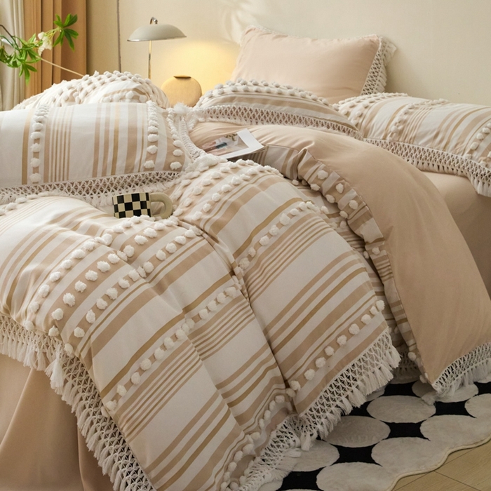 91家纺网 家纺一手货源 找家纺 缘生活  2025新款长年供货四季通用高端大气阳离子球球+流苏四件套 阳离子球球+流苏卡其