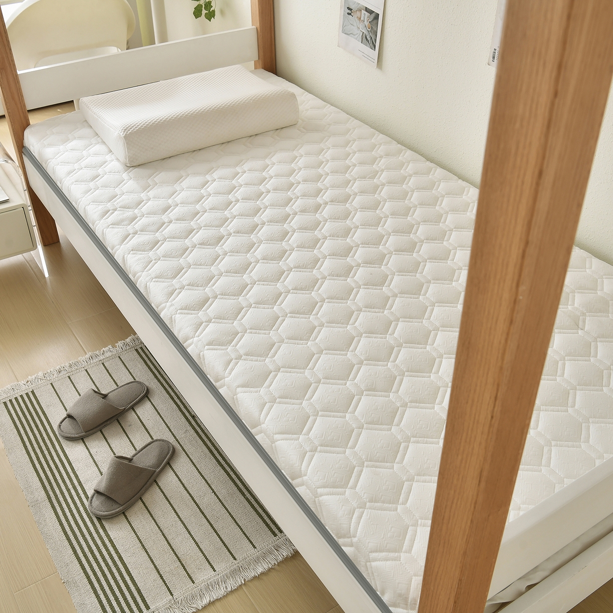 91家纺网 家纺一手货源 找家纺 （总）乳胶床垫遮盖物软垫单人学生宿舍家用榻榻米海绵垫褥租房地铺抗菌