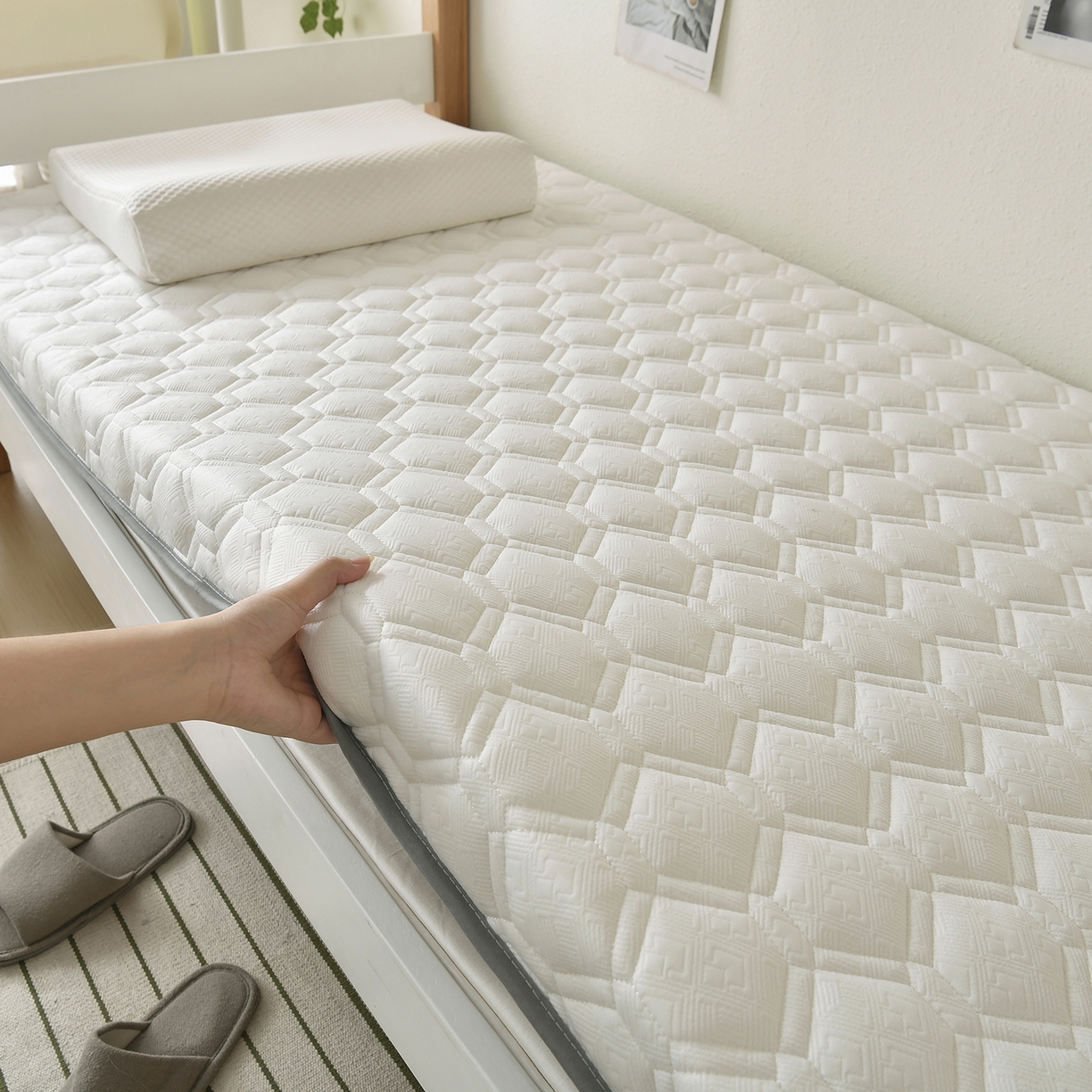 91家纺网 家纺一手货源 找家纺 （总）乳胶床垫遮盖物软垫单人学生宿舍家用榻榻米海绵垫褥租房地铺抗菌