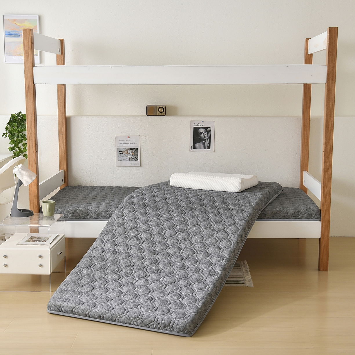 91家纺网 家纺一手货源 找家纺 圣之寐  2025新款学生床垫 灰色