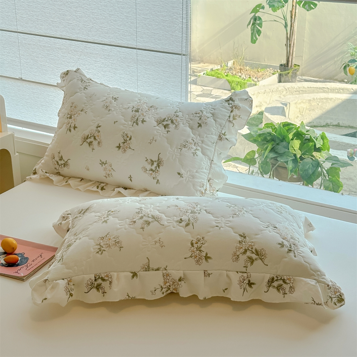 91家纺网 家纺一手货源 找家纺 忘忧草 2025新款亲肤水洗棉花边单枕套 枕套单件 茶艺师