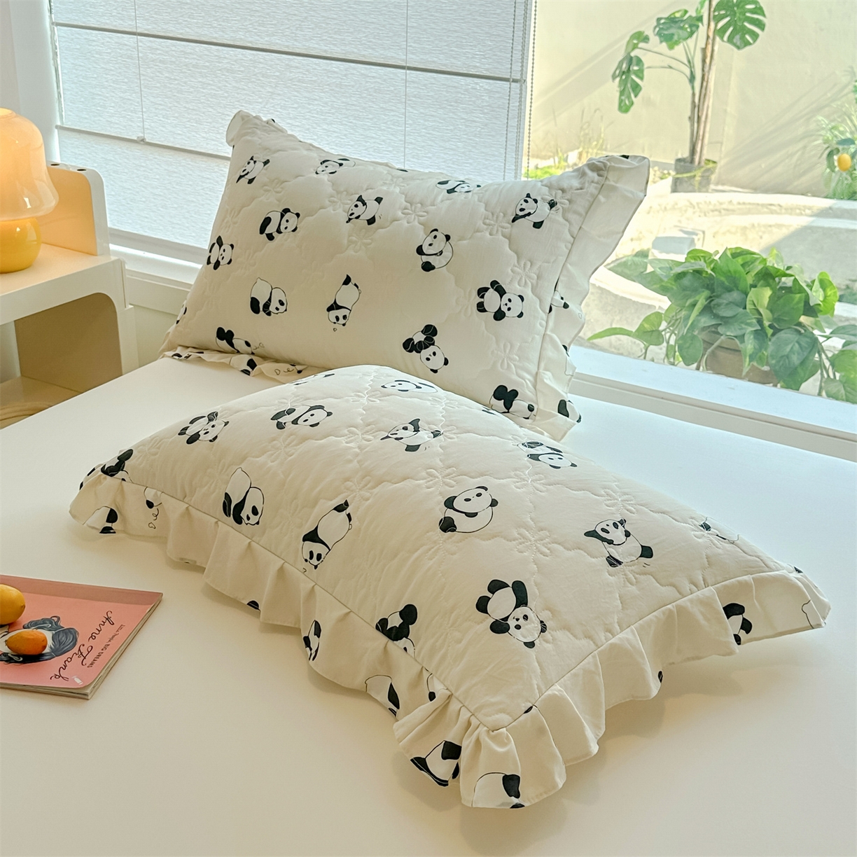 91家纺网 家纺一手货源 找家纺 忘忧草 2025新款亲肤水洗棉花边单枕套 枕套单件 熊宝