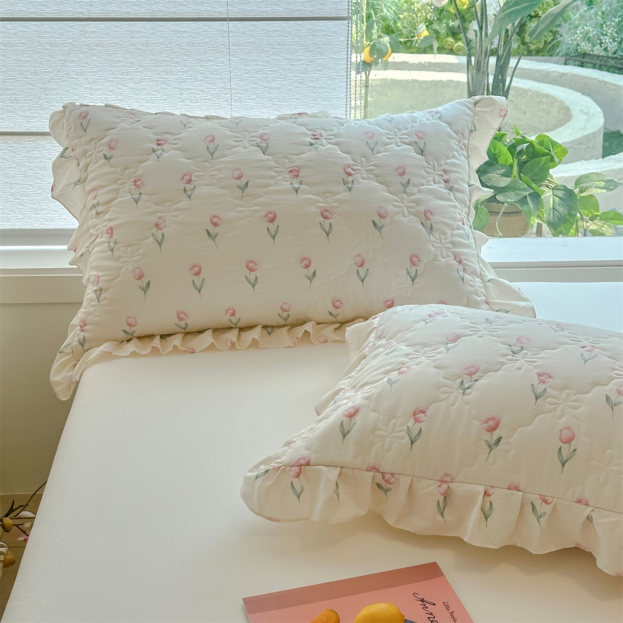 91家纺网 家纺一手货源 找家纺 忘忧草 2025新款亲肤水洗棉花边单枕套 枕套单件 郁金香