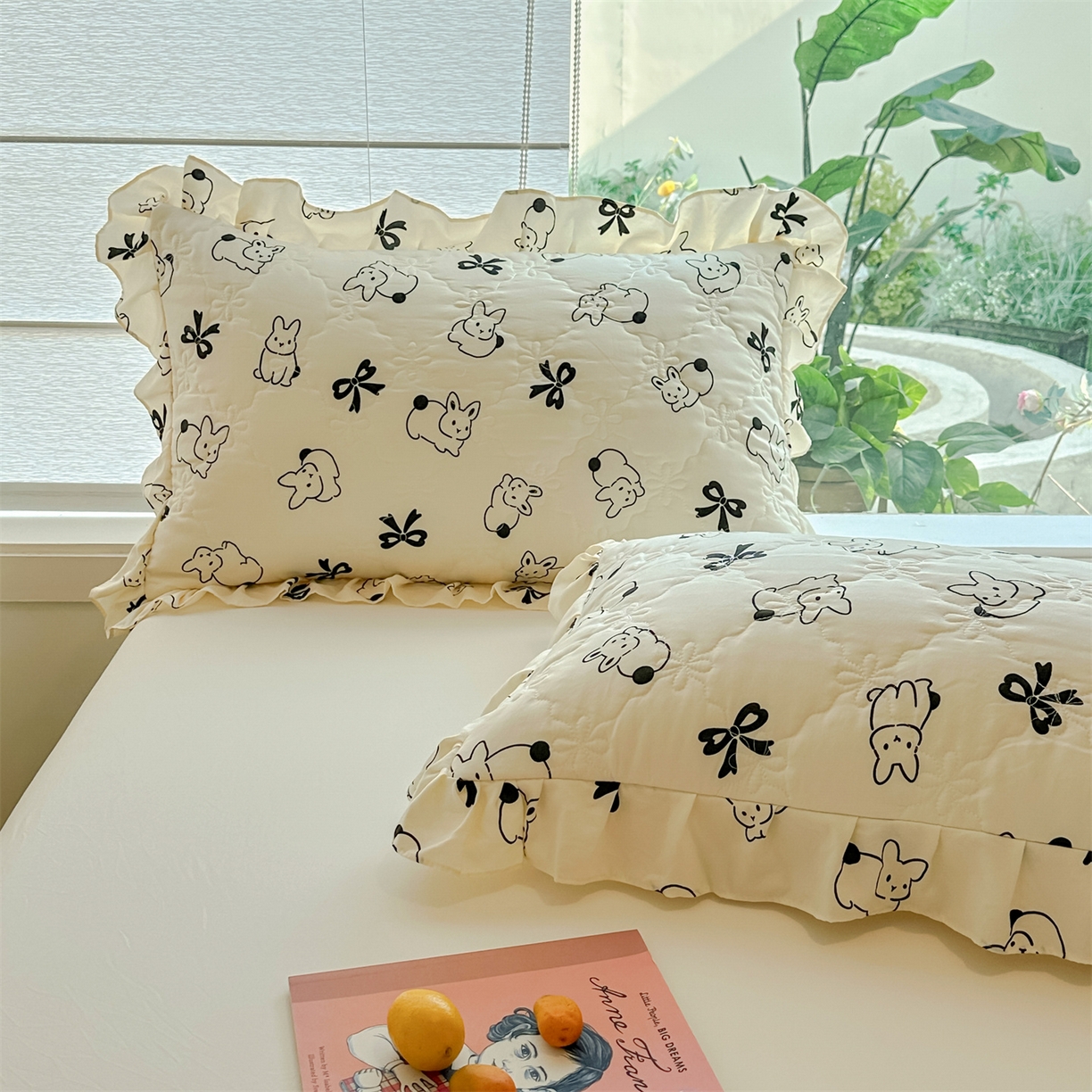 91家纺网 家纺一手货源 找家纺 忘忧草 2025新款亲肤水洗棉花边单枕套 枕套单件 心动兔兔