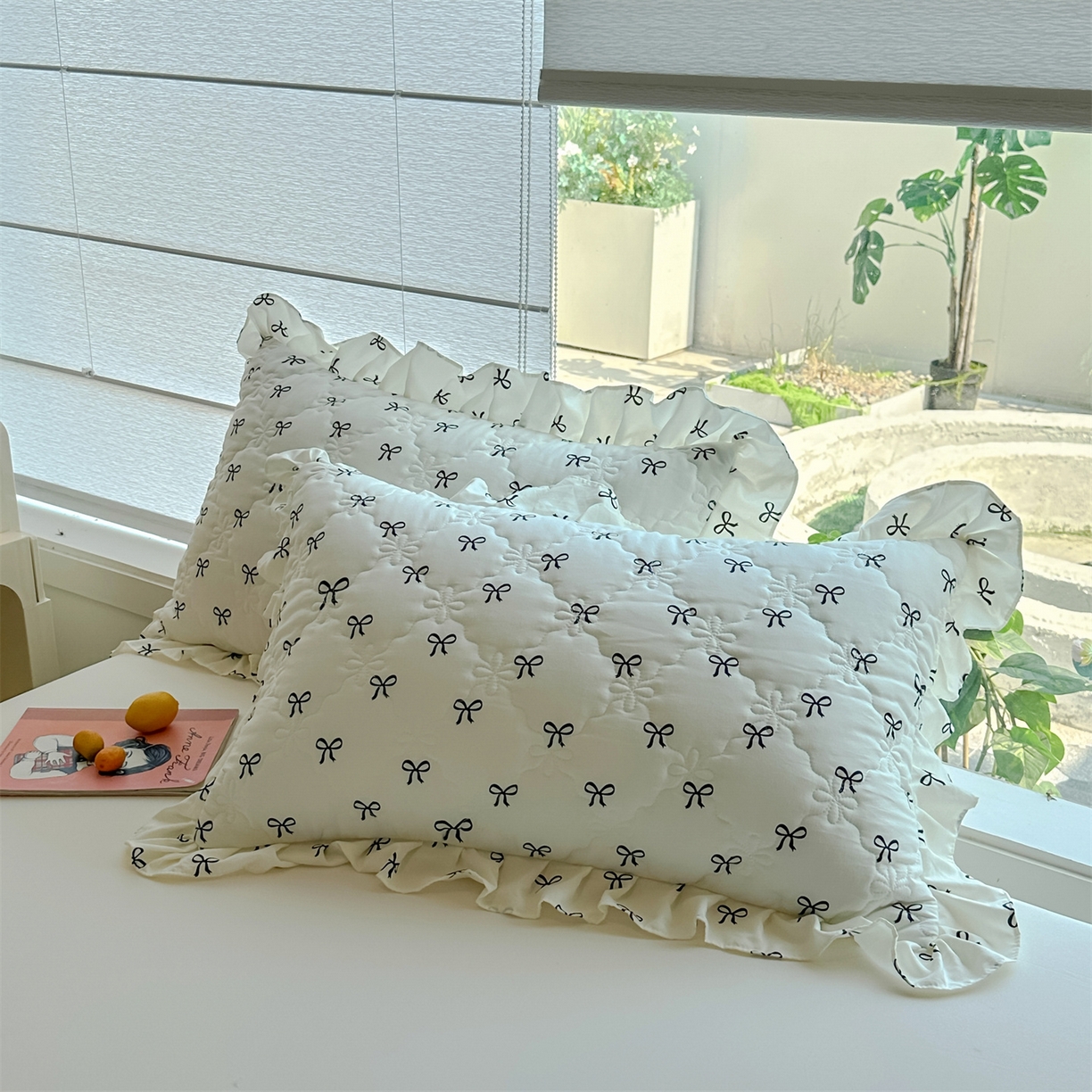 91家纺网 家纺一手货源 找家纺 忘忧草 2025新款亲肤水洗棉花边单枕套 枕套单件 蝴蝶结