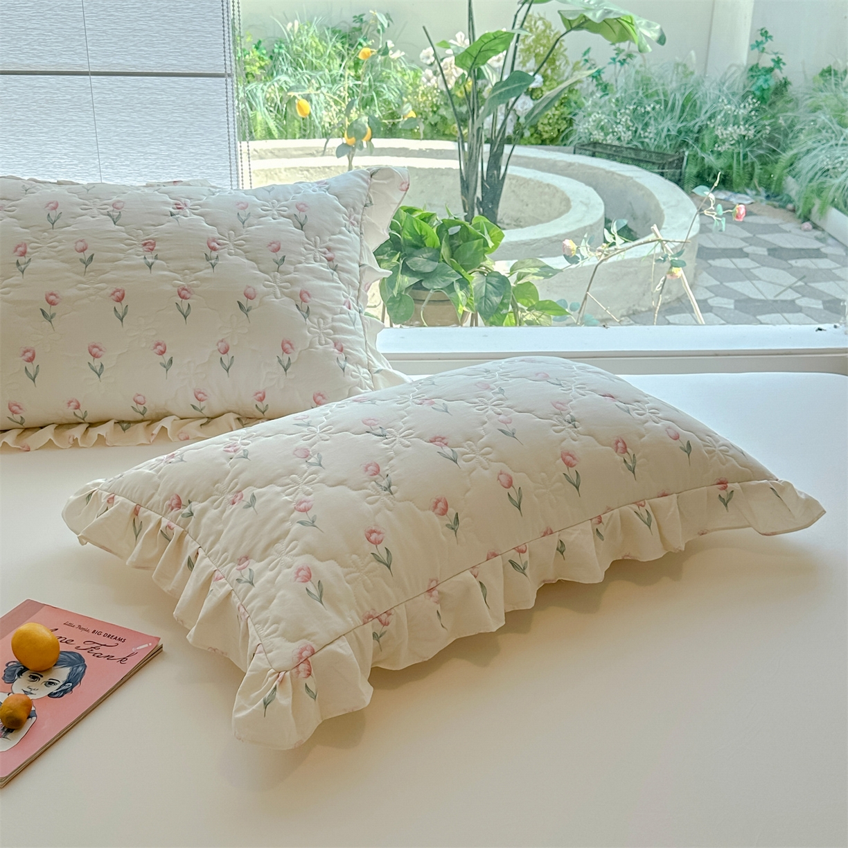 91家纺网 家纺一手货源 找家纺 忘忧草 2025新款亲肤水洗棉花边单枕套 枕套单件 郁金香