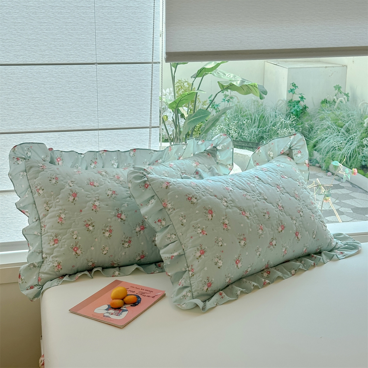 91家纺网 家纺一手货源 找家纺 忘忧草 2025新款亲肤水洗棉花边单枕套 枕套单件 陌上花开