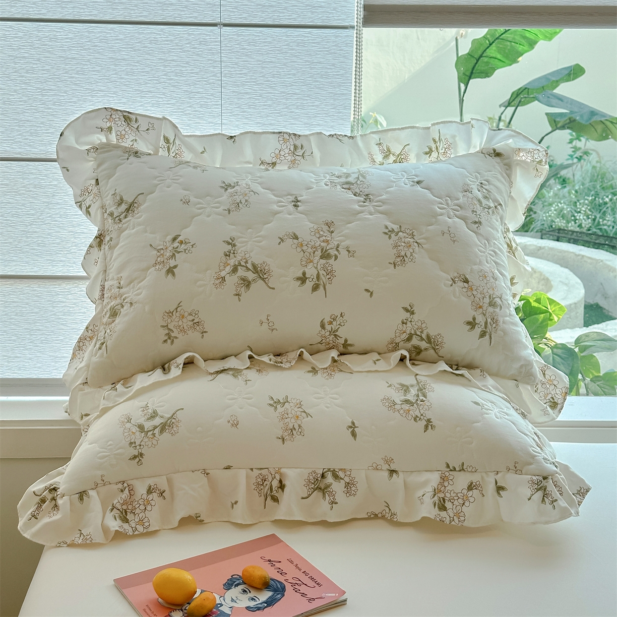 91家纺网 家纺一手货源 找家纺 忘忧草 2025新款亲肤水洗棉花边单枕套 枕套单件 茶艺师