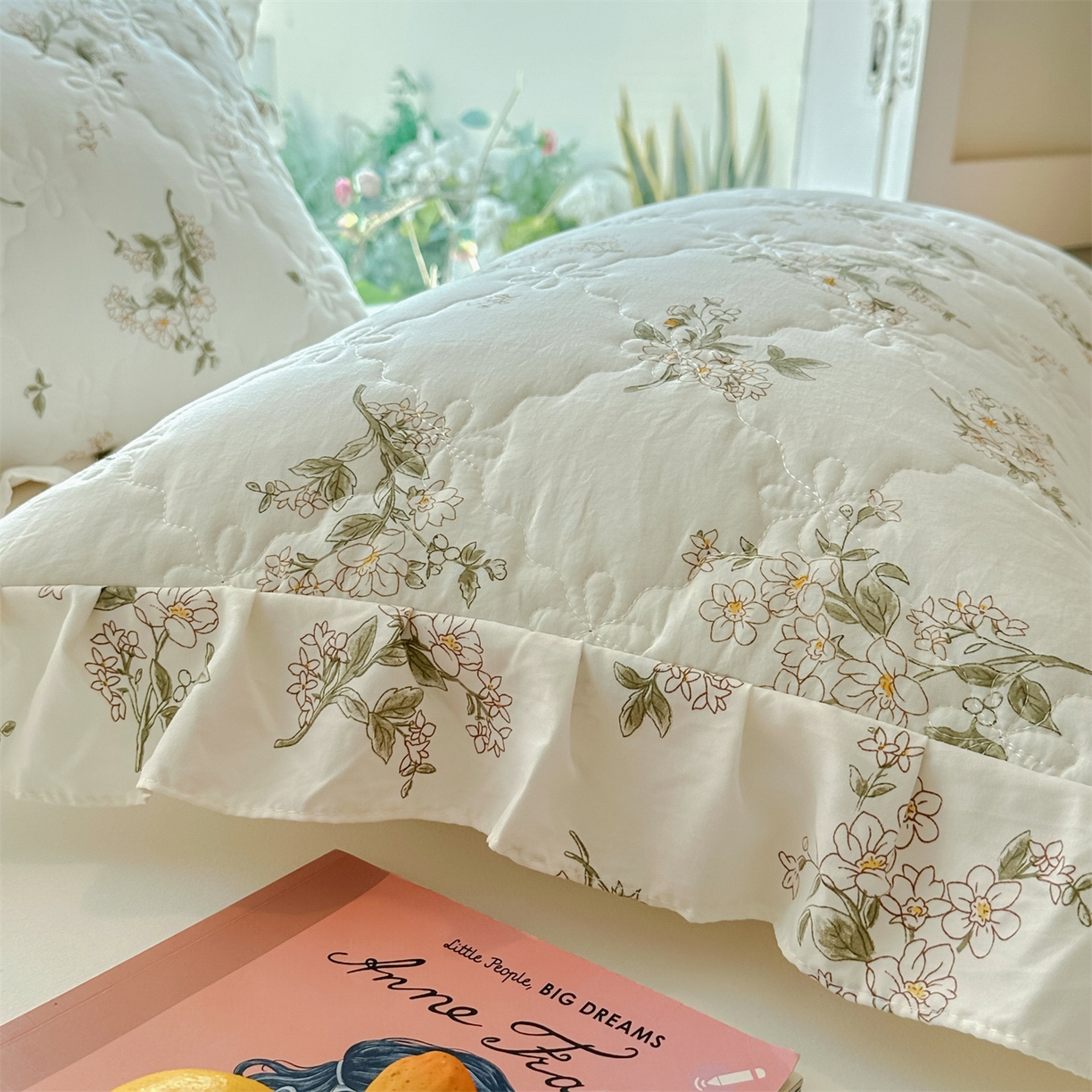 91家纺网 家纺一手货源 找家纺 忘忧草 2025新款亲肤水洗棉花边单枕套 枕套单件 茶艺师