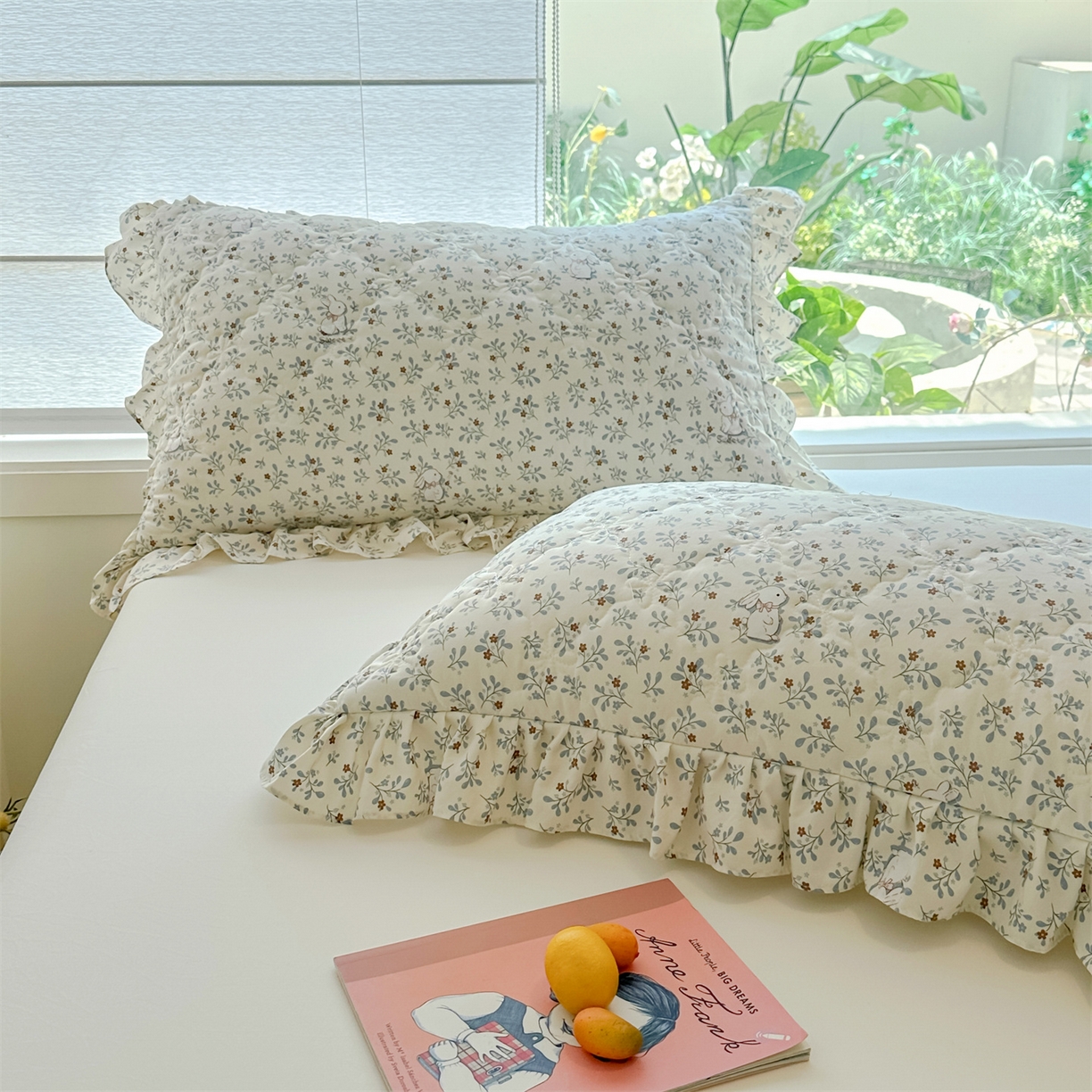 91家纺网 家纺一手货源 找家纺 忘忧草 2025新款亲肤水洗棉花边单枕套 枕套单件 丛林觅兔