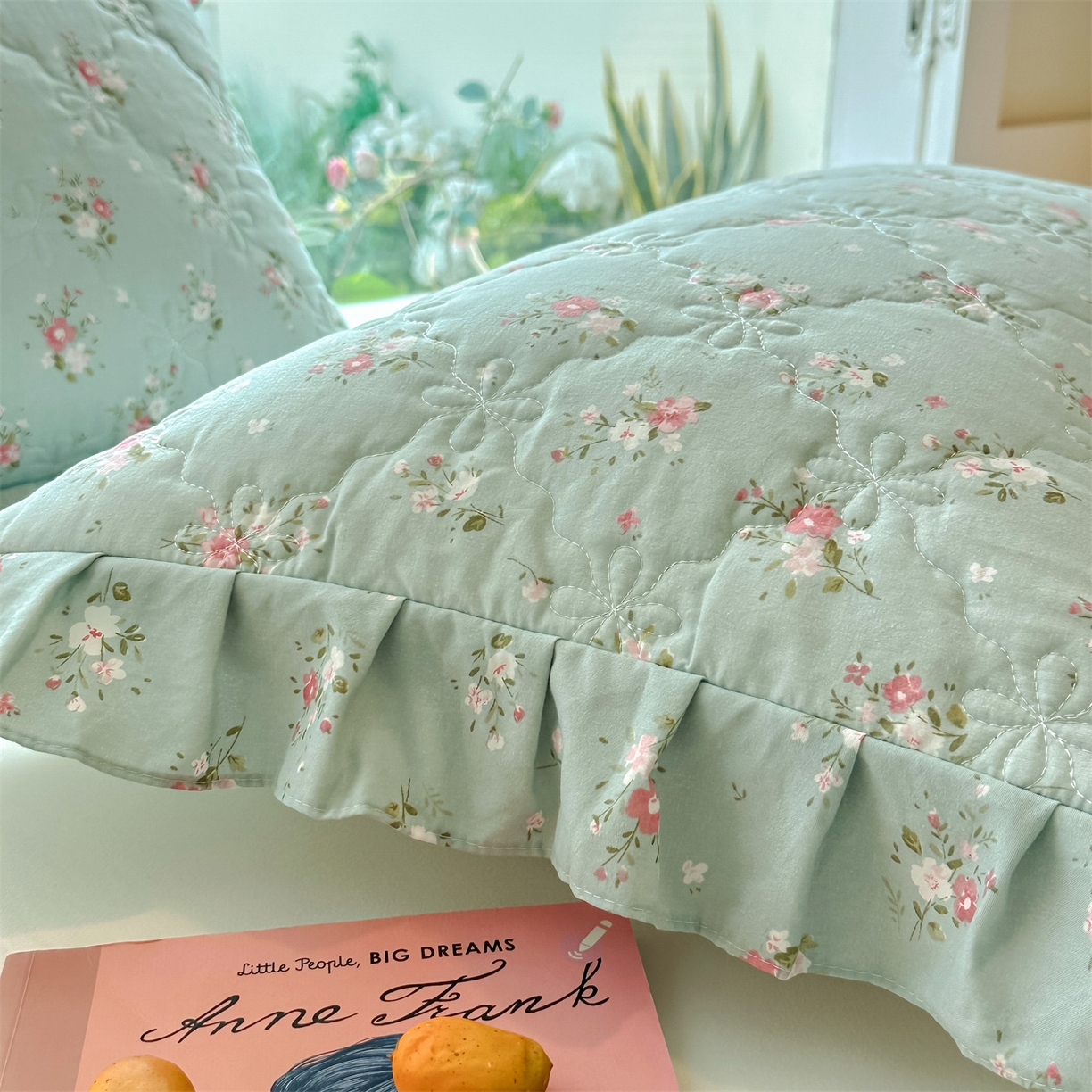 91家纺网 家纺一手货源 找家纺 忘忧草 2025新款亲肤水洗棉花边单枕套 枕套单件 陌上花开